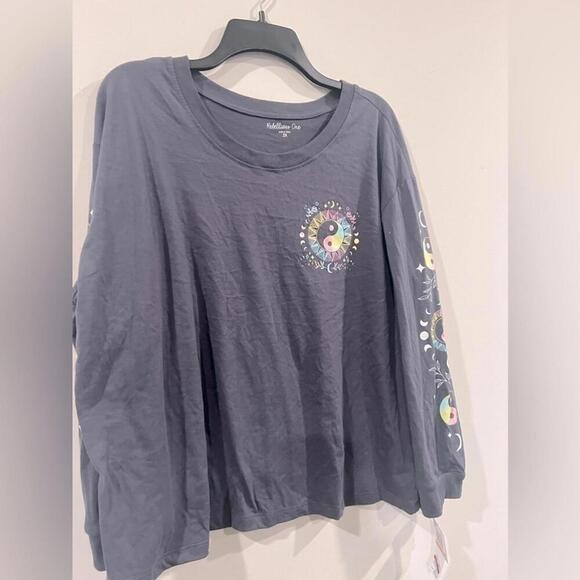 Rebellious One Trendy Plus Size Graphic Top, shirt Brand New with tags💙 - Picture 4 of 8